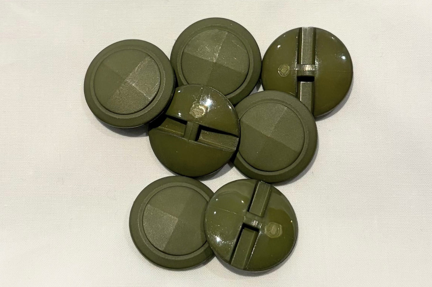 Retro Green Low-Shank Button