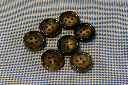 Bouton de costume en corne de buffle