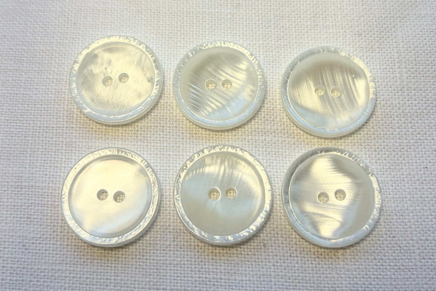 White Resin Button (Set)