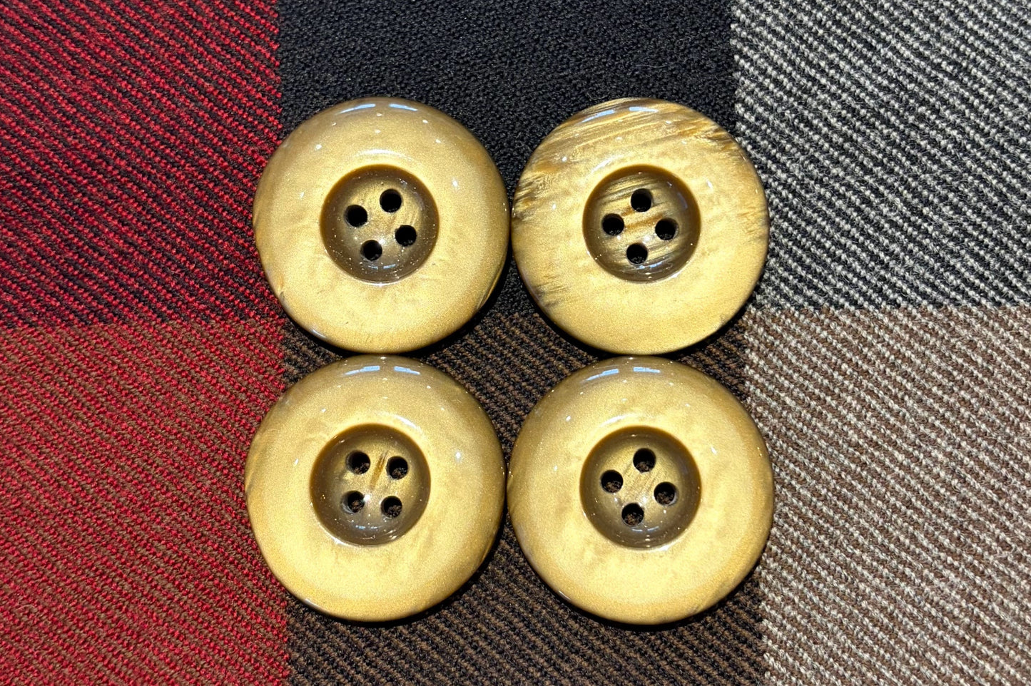 Resin Coat Button (Set of 4)
